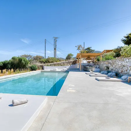 Stone Pine House - Private Pool Αντίπαρος