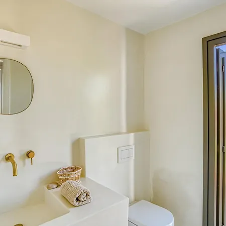 Stone Pine House - Private Pool